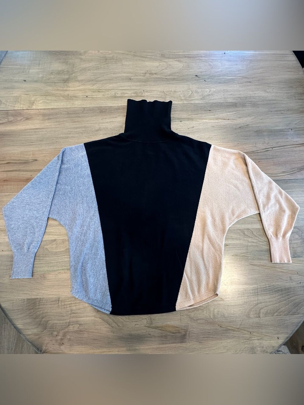 Women's Colorblock Turtleneck Sweater - Black, Gray & Beige